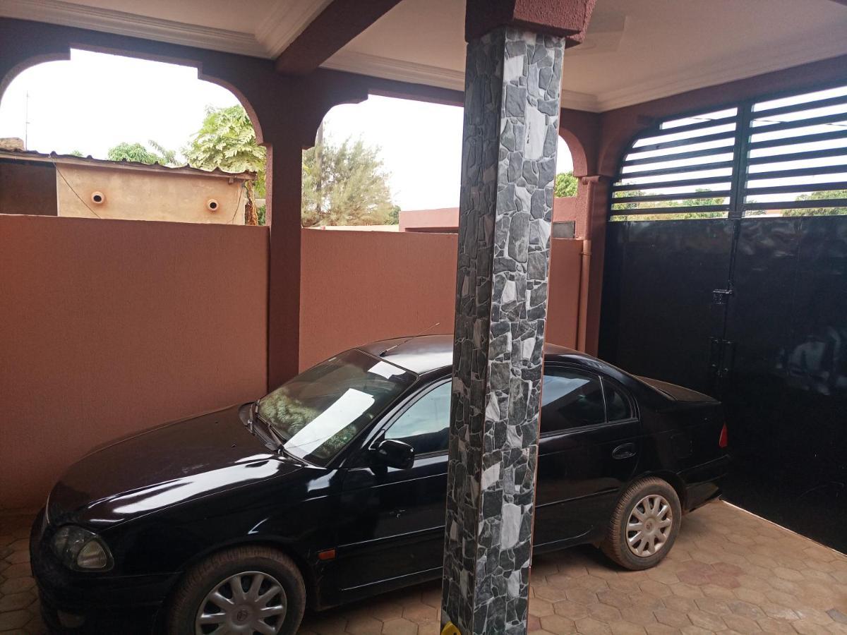 Residence Lynda Prestige Ouagadougou Dış mekan fotoğraf